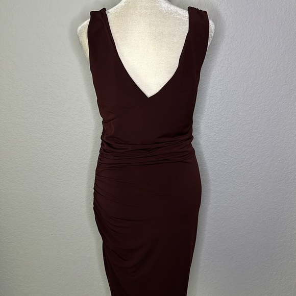 Velvet by Graham & Spencer Ruched Bodycon Formal Dress Burgundy Medium - Picture 6 of 13